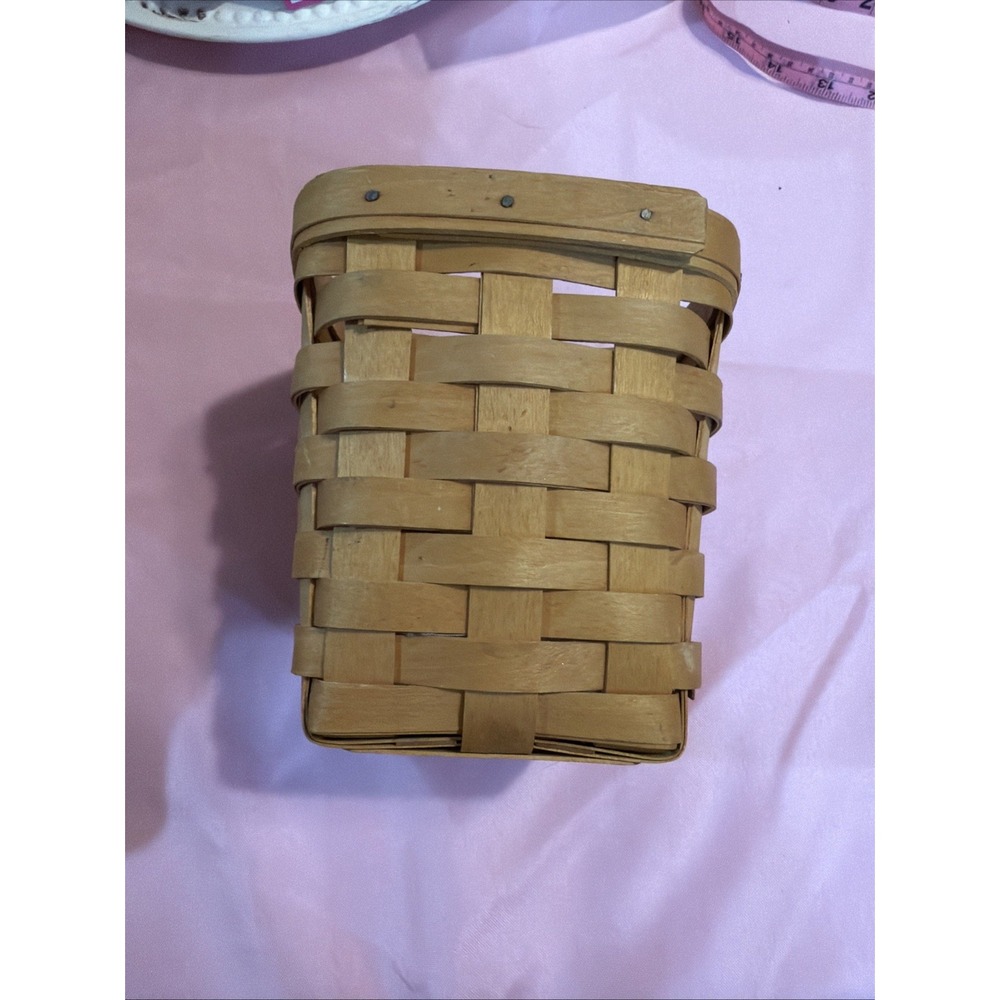 Longaberger Vintage/Retro Handmade 2000 Signed Basket